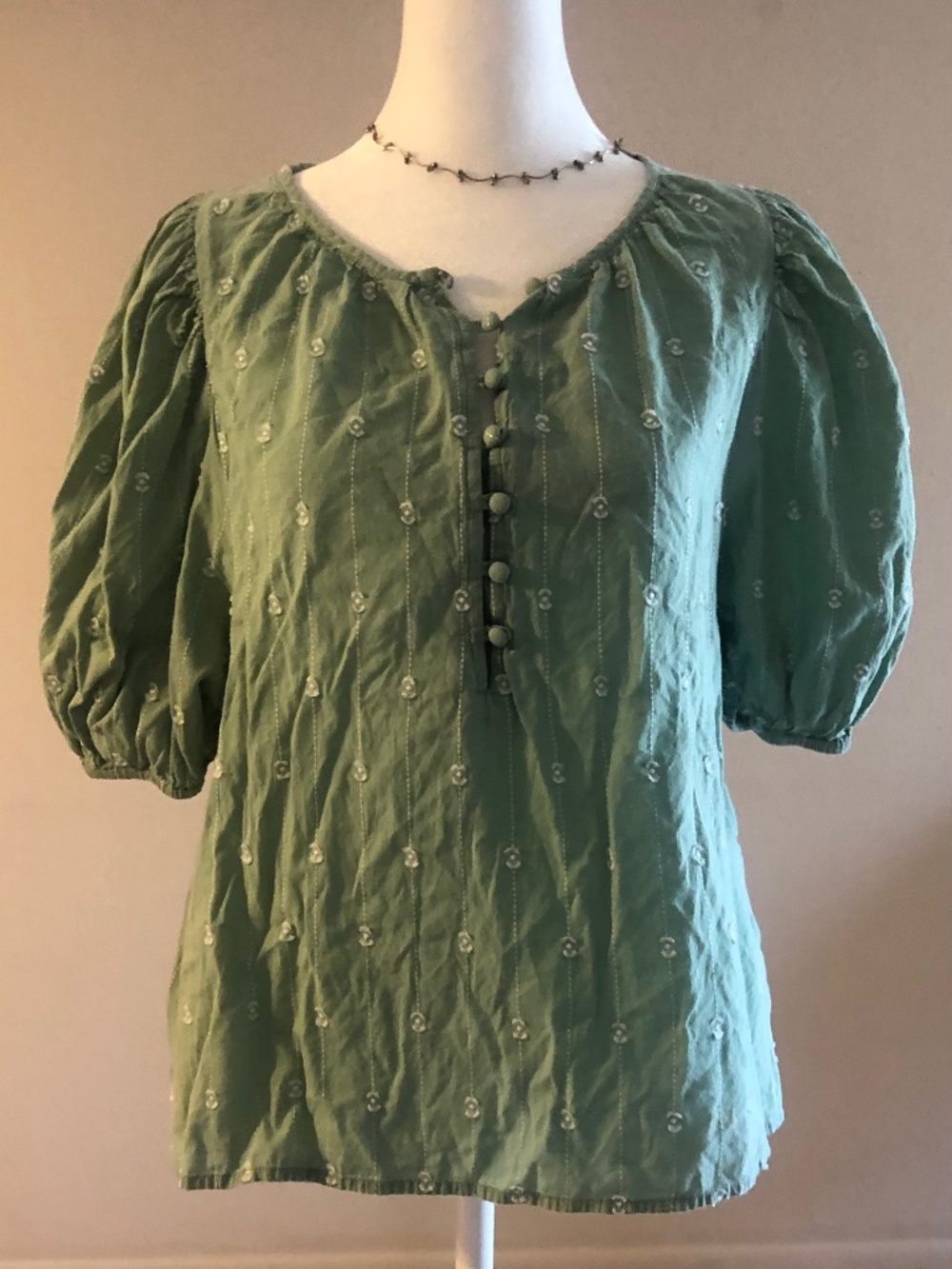 Universal Thread Top